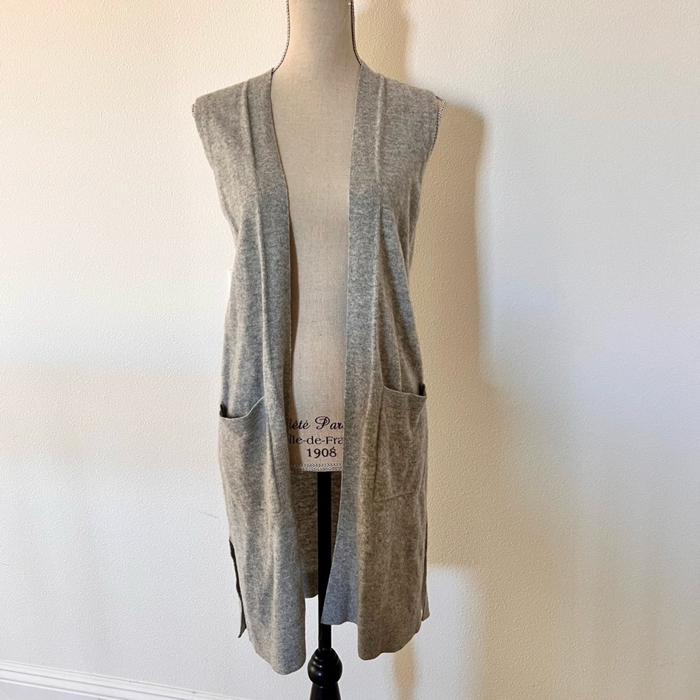 Neiman Marcus Cashmere Collection Long 100% Cashere Vest Slide Slits Gray Size M